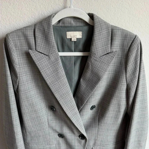 LOFT Plaid Blazer Jacket Women’s Size 6 Gray Pink 2 Button Career Casual - Picture 4 of 9
